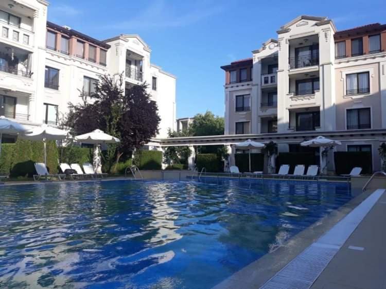 Апартамент В Green Life Beach Resort Созополь Экстерьер фото