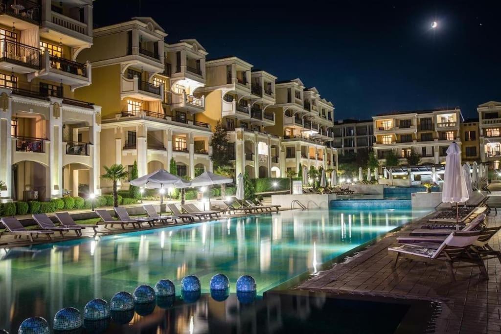 Апартамент В Green Life Beach Resort Созополь Экстерьер фото